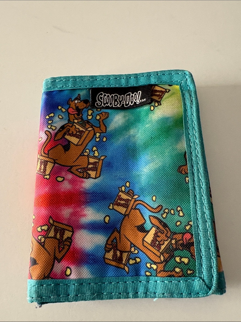 Scooby-Doo Tie-Dye Tri-Fold Wallet - Teal Trim